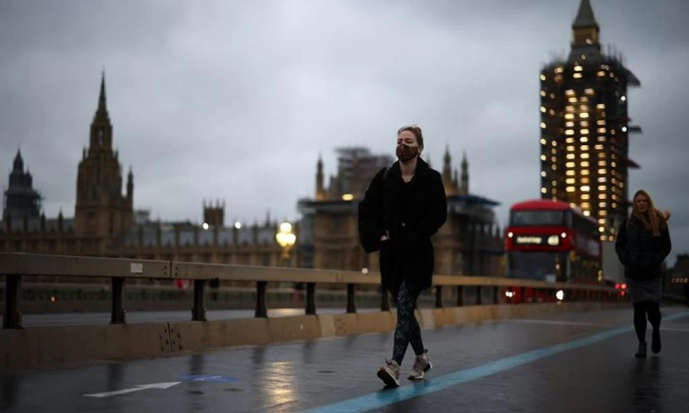 Μελέτη: Πιο θανατηφόρα η βρετανική παραλλαγή του SARS-CoV-2